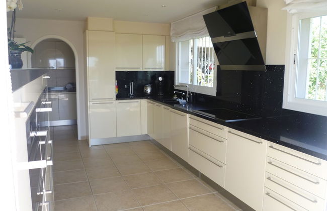 Luxury Villa With Pool & Jacuzzi - Foto 8