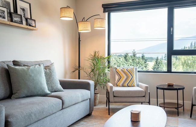 Northern Exposure by Revelstoke Vacations - Photo 17