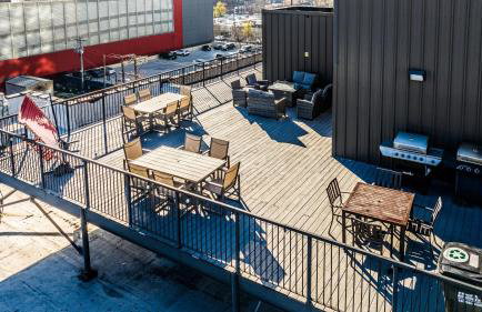 Luxéry Stay Chicago - Themed Units! Close to Downtown, McCormick Place & Wintrust Arena - Photo 21