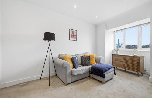 Central Apartment - 16 Mins to London - Foto 4