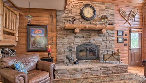 Duck Creek Village Chalet with Fire Pit and Decks - Foto 4