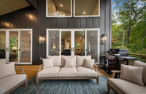 Sapphire Skies - Photo 24