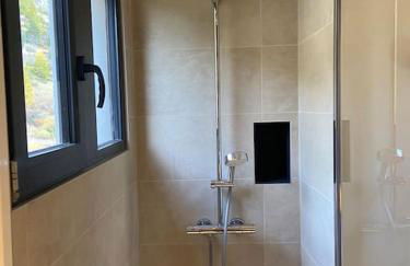 3 chambres, calme, vue imprenable, refait à neuf - Photo 20