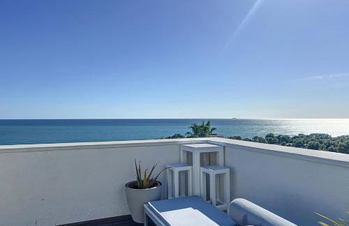 Duplex vistas mar con piscina - Photo 32