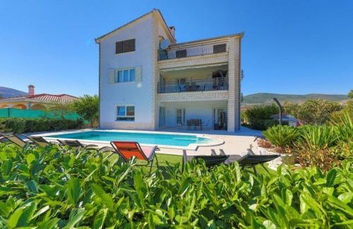 Villa Olivia Trogir - Foto 1