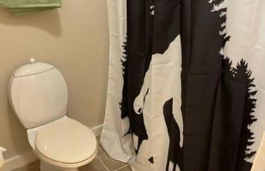 Unique Yeti-Theme Ski On Off Suite Jiminy-Sleeps 4 - Foto 9