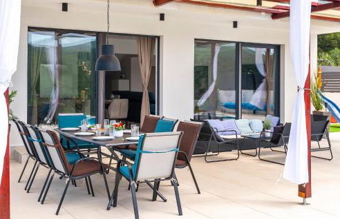 Villa Lucatoni - Photo 12