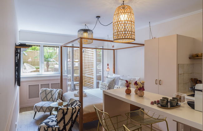 Rose & Garden - Eiffel Tower - Photo 4