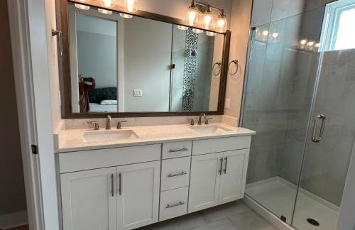 Luxurious Three-story Townhouse In Payne Park Village - Foto 10