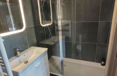 Appartement 1er étage sur cour aux Chartrons - Foto 5