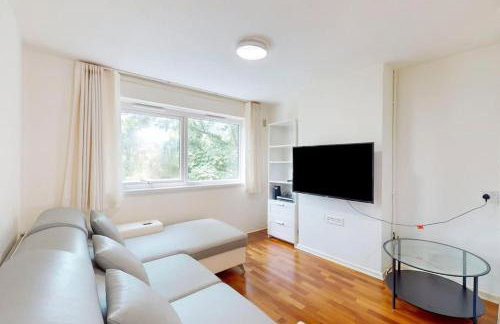 1Bed Maisonette with Free Parking in Crystal Palace - Foto 1