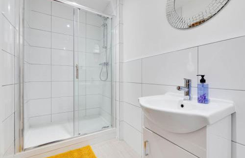 Pass the Keys Lovely 3 Bedroom property golf club and parking - Foto 57