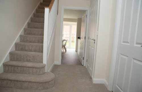 5 Swiftsure - Stunning 4 Bed Home, free parking - Foto 3