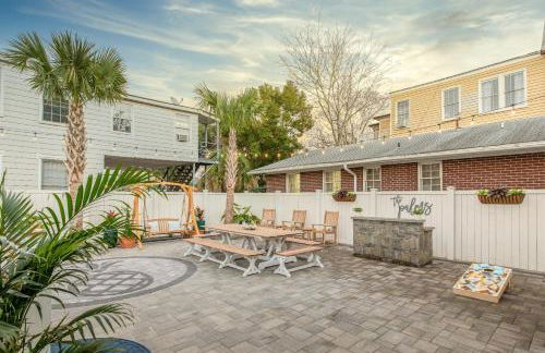 Charming Secluded Courtyard - 1 BLOCK TO KING - Foto 23