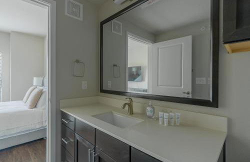 Landing Incredible 1BD Clubhouse Courtyard - Foto 25