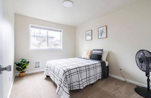 Spacious Kenmore Apartment- King Bed, Queen Bed, Fast Wifi - Foto 12
