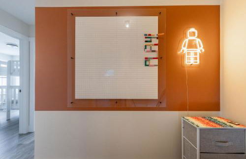 Parking! Hot tub! 10 min walk to beach - Foto 24