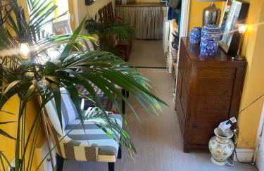 Upper House Stunning Country Home - Photo 42