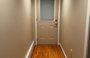 Premium Private Suite with Parking and Workspace - Foto 5