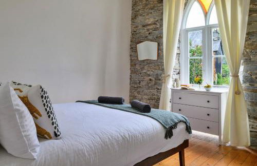 Finest Retreats - Luxury Converted Chapel with Hot Tub & Games Room - Photo 24