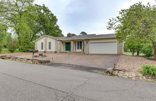 Holiday Island Family Home on 13th Green! - Foto 22