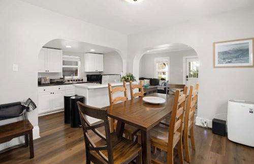 Charming, Historic! Walking Distance to Town! - Photo 8