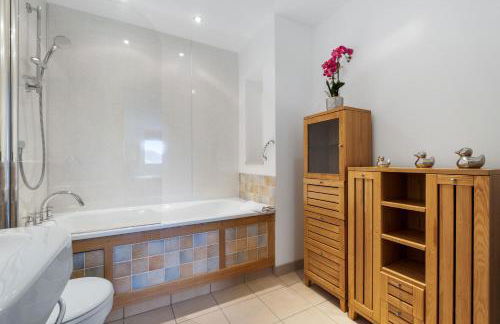 By the Bridge by Toppo - Foto 9