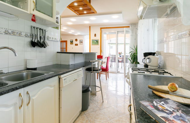 2 bedroom House in Kőröshegy with private pool and garden - Photo 17