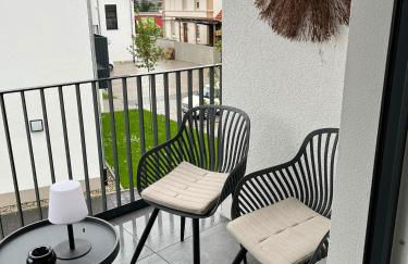 REMA Homes - 180x200 Bett Küche Bad 50'' TV Tiefgarage - Foto 21