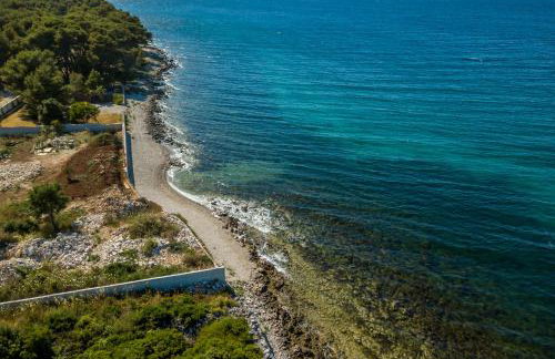 Island Getaway - Heritage House - Photo 54