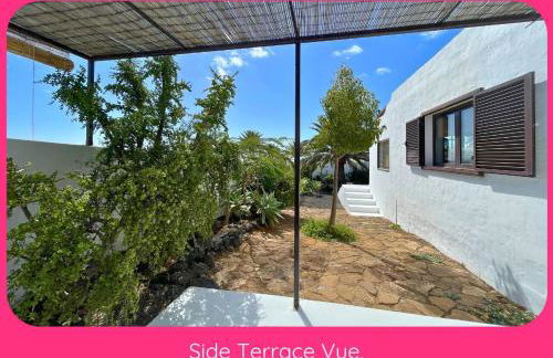 Full Relaxation - Private Villa - Sea View - Stunning Garden - 2 Terraces - 2 Bedrooms - Wifi - Parking - Washing Machine - Foto 23