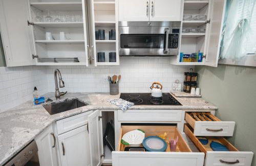 Primrose Studio 1BR Studio near Downtown Beaches Wineries - Photo 17