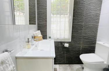 Magnifica vivienda a 650m de la playa en Marbella - Photo 23