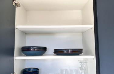 STUDIO HORIZON - SEA VIEW - POOL- Air Conditioner - Kitchen - Wifi -TV Train - Bus - - Foto 13