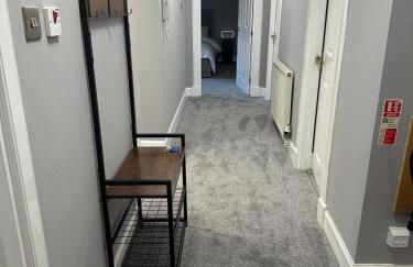 3 Bedroom Apartment City Centre - Photo 24