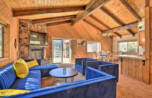 Luxe Escape with Decks, Mtn Views, Game Room! - Foto 5