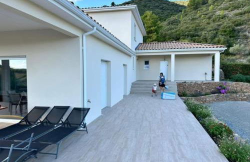 Villa L'esquirol With View and Pool - Foto 18