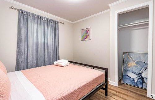 Modern bungalow in the heart of Raleigh w King bed - Foto 16