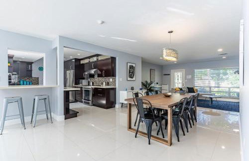 Villa Aura Heated Pool 4 Bedrooms 5 minutes to the Ocean - Foto 49