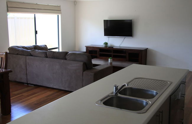 Southern River Family Accommodation - Foto 2
