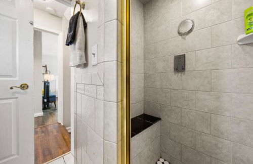 3BR Cozy Family Home with HotTub & Spacious Backyard - Foto 64