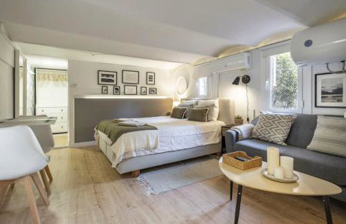NEW Renovated COZY APPARTMENT CENTRIC - Photo 5