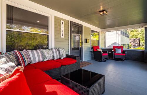 Spacious 4BR in Kamms Corners Cleveland - Game Room - Sleeps 9 - Foto 39