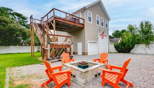 Walk to East Beach Apt with Outdoor Space - Foto 2