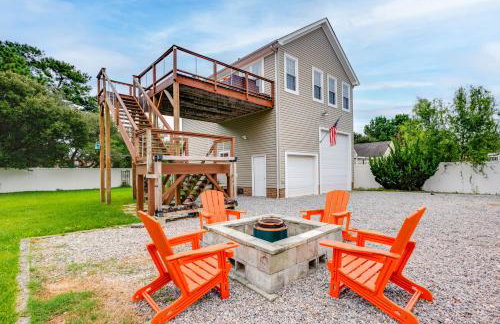 Walk to East Beach Apt with Outdoor Space - Photo 2