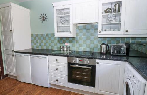 Pencroft Cottage - Photo 10