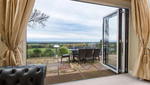 Orchard House, Castle Carrock, luxurious, characterful cottage with hot tub and countryside views - Foto 4