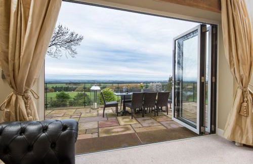 Orchard House, Castle Carrock, luxurious, characterful cottage with hot tub and countryside views - Foto 4