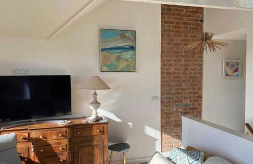 5 SEAVIEW private parking w EV - Photo 6