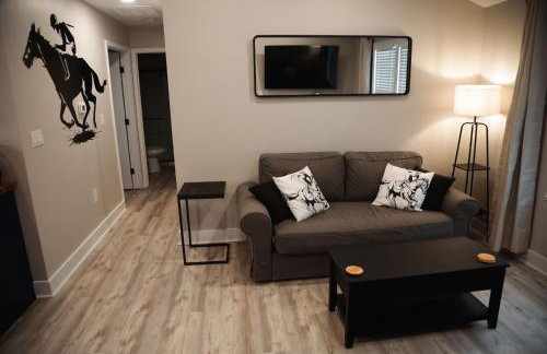 Cozy Pool & Hot Tub Retreat by Casino - Foto 11